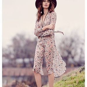 Free people take it to the maxi top